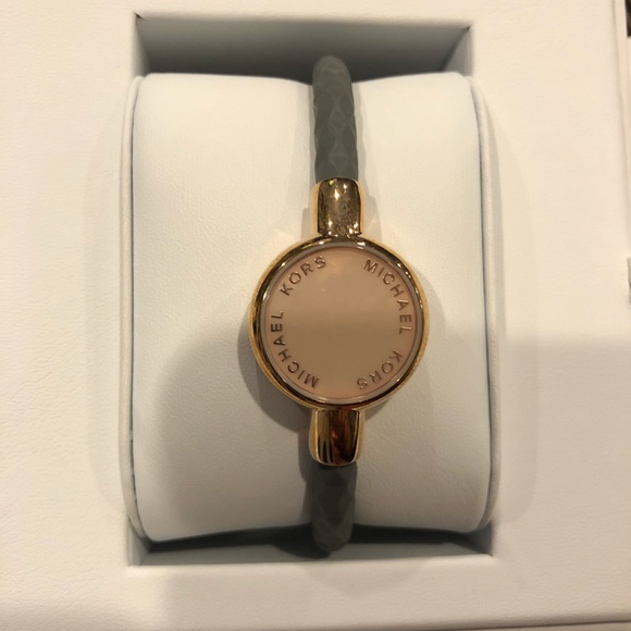 michael kors watch fitness